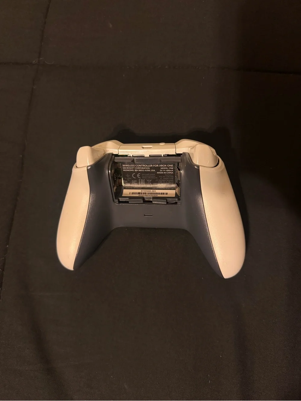(READ!) Lot Of 5 Xbox One & Xbox One X|S Controllers(MAY HAVE MINOR STICK DRIFT)